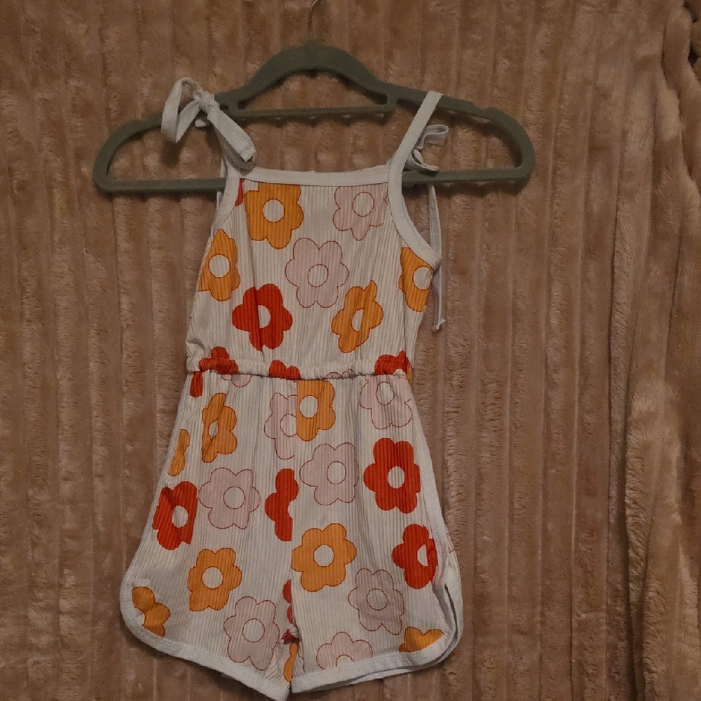 Source Unknown White Floral Tie-Shoulder Romper with Orange & Red Flowers